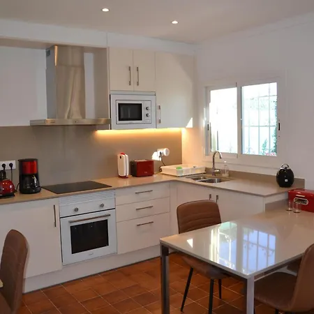 Casa Con Jardin, Piscina Y Terraza A 3 Km De La Playa De - Es-323-1